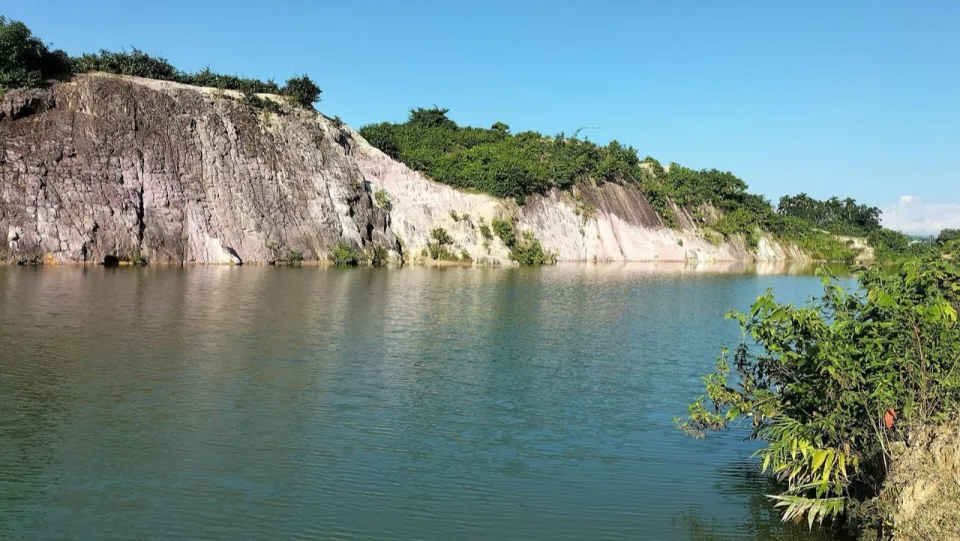Bijoypur white clay (Durgapur, Netrokona)